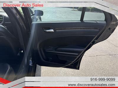 2013 Chrysler 300C   - Photo 14 - Sacramento, CA 95821