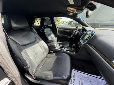 2013 Chrysler 300C   - Photo 17 - Sacramento, CA 95821