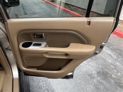 2006 Honda Pilot EX-L EX-L 4dr SUV AWD - Photo 14 - Sacramento, CA 95821