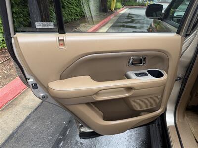 2006 Honda Pilot EX-L EX-L 4dr SUV AWD - Photo 11 - Sacramento, CA 95821