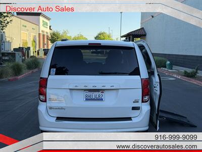 2014 Dodge Grand Caravan SXT HANDICAP WHEELCHAIR ACCESSIBLE VAN - Photo 9 - Sacramento, CA 95821
