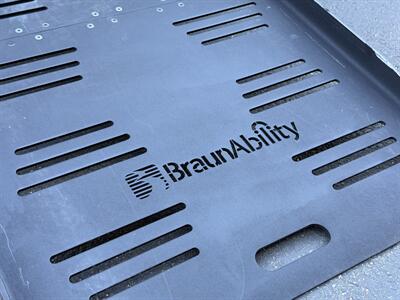 2014 Dodge Grand Caravan SXT HANDICAP WHEELCHAIR ACCESSIBLE VAN - Photo 5 - Sacramento, CA 95821