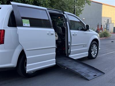 2014 Dodge Grand Caravan SXT HANDICAP WHEELCHAIR ACCESSIBLE VAN - Photo 6 - Sacramento, CA 95821