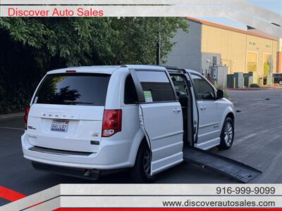 2014 Dodge Grand Caravan SXT HANDICAP WHEELCHAIR ACCESSIBLE VAN - Photo 8 - Sacramento, CA 95821