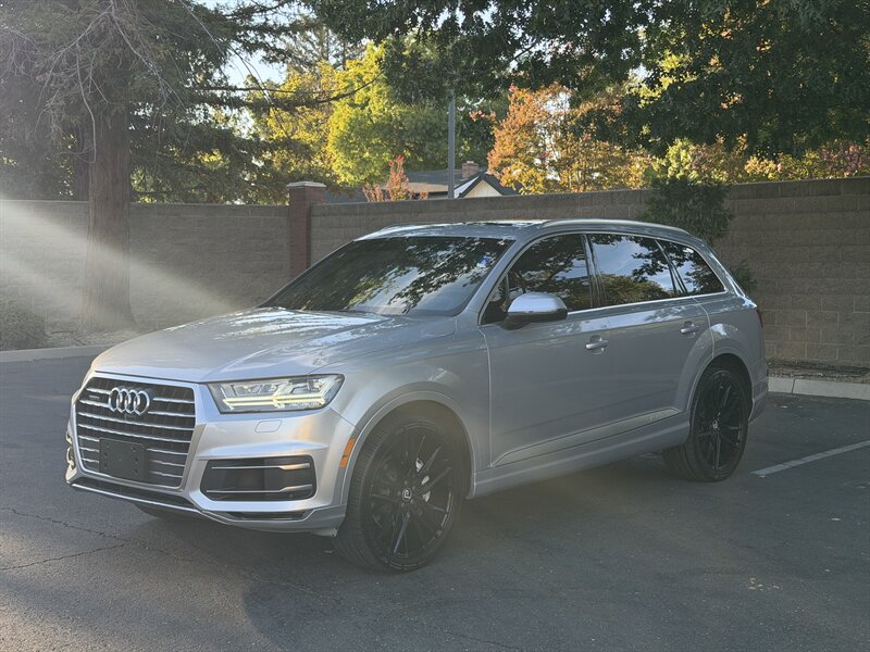 2019 Audi Q7 quattro Premium Plus 55 TFSI  