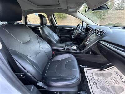 2019 Ford Fusion Hybrid Titanium   - Photo 15 - Sacramento, CA 95821