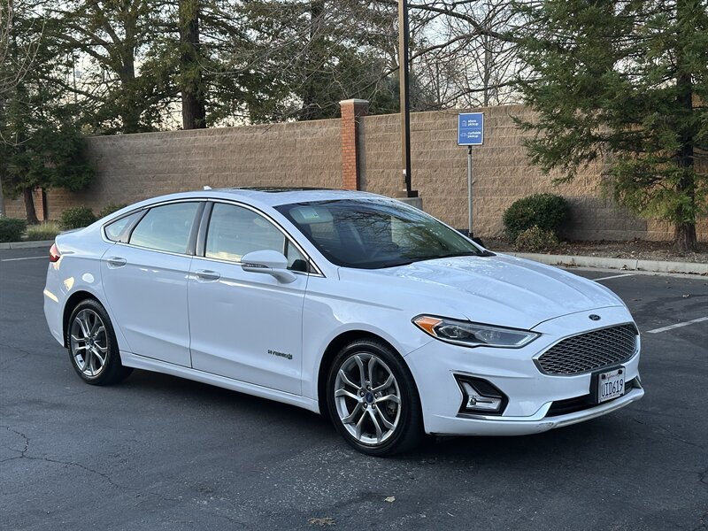 2019 Ford Fusion Hybrid Titanium  