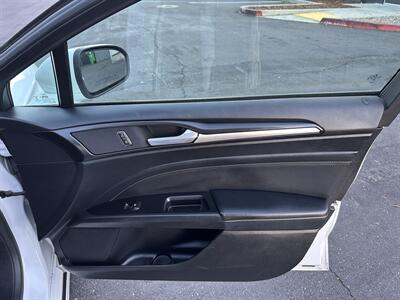 2019 Ford Fusion Hybrid Titanium   - Photo 16 - Sacramento, CA 95821