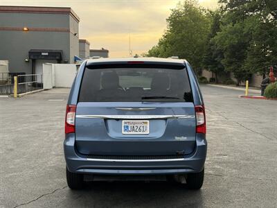 2011 Chrysler Town & Country Touring-L HANDICAP WHEELCHAIR ACCESSIBLE VAN - Photo 7 - Sacramento, CA 95821