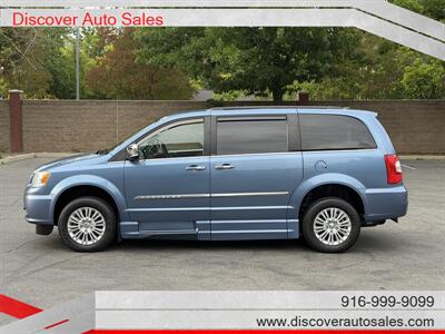 2011 Chrysler Town & Country Touring-L HANDICAP WHEELCHAIR ACCESSIBLE VAN - Photo 4 - Sacramento, CA 95821