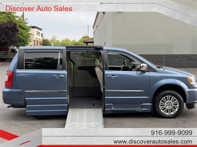 2011 Chrysler Town & Country Touring-L HANDICAP WHEELCHAIR ACCESSIBLE VAN - Photo 1 - Sacramento, CA 95821