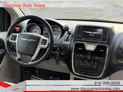 2011 Chrysler Town & Country Touring-L HANDICAP WHEELCHAIR ACCESSIBLE VAN - Photo 14 - Sacramento, CA 95821