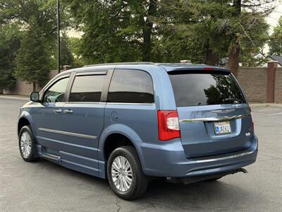 2011 Chrysler Town & Country Touring-L HANDICAP WHEELCHAIR ACCESSIBLE VAN - Photo 6 - Sacramento, CA 95821