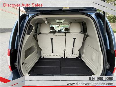 2011 Chrysler Town & Country Touring-L HANDICAP WHEELCHAIR ACCESSIBLE VAN - Photo 16 - Sacramento, CA 95821