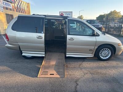 2000 Chrysler Town & Country LXi  Handicap wheelchair accessible van - Photo 4 - Sacramento, CA 95821