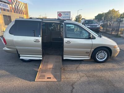 2000 Chrysler Town & Country LXi  Handicap wheelchair accessible van - Photo 27 - Sacramento, CA 95821