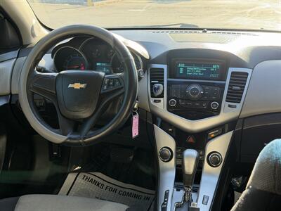 2016 Chevrolet Cruze LS Auto - Photo 18 - Sacramento, CA 95821