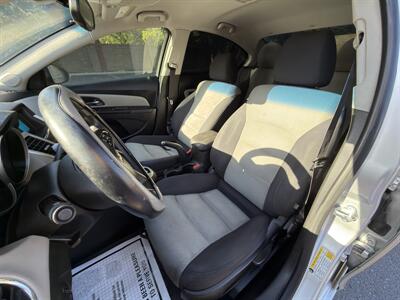 2016 Chevrolet Cruze LS Auto - Photo 12 - Sacramento, CA 95821