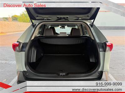 2020 Toyota RAV4 XLE - Photo 11 - Sacramento, CA 95821