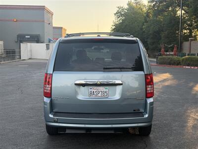 2010 Chrysler Town & Country Touring HANDICAP WHEELCHAIR ACCESSIBLE VAN - Photo 5 - Sacramento, CA 95821