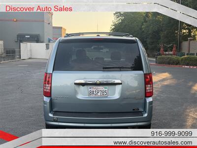 2010 Chrysler Town & Country Touring HANDICAP WHEELCHAIR ACCESSIBLE VAN - Photo 5 - Sacramento, CA 95821