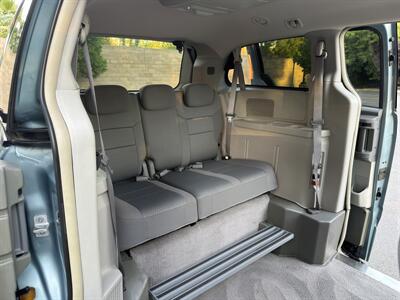 2010 Chrysler Town & Country Touring HANDICAP WHEELCHAIR ACCESSIBLE VAN - Photo 16 - Sacramento, CA 95821