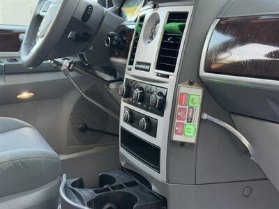 2010 Chrysler Town & Country Touring HANDICAP WHEELCHAIR ACCESSIBLE VAN - Photo 19 - Sacramento, CA 95821