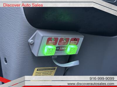 2006 Dodge Grand Caravan SXT HANDICAP WHEELCHAIR ACCESSIBLE VAN - Photo 18 - Sacramento, CA 95821