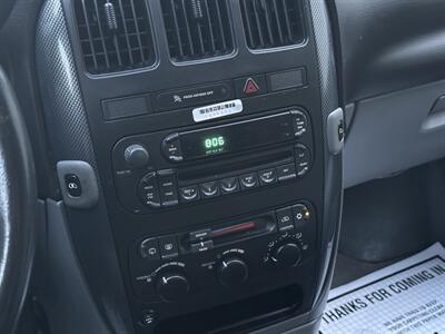 2006 Dodge Grand Caravan SXT HANDICAP WHEELCHAIR ACCESSIBLE VAN - Photo 21 - Sacramento, CA 95821