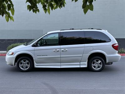 2006 Dodge Grand Caravan SXT HANDICAP WHEELCHAIR ACCESSIBLE VAN - Photo 4 - Sacramento, CA 95821