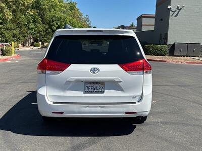 2014 Toyota Sienna LE 8-Passenger   - Photo 30 - Sacramento, CA 95821