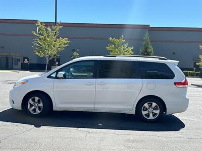 2014 Toyota Sienna LE 8-Passenger   - Photo 28 - Sacramento, CA 95821