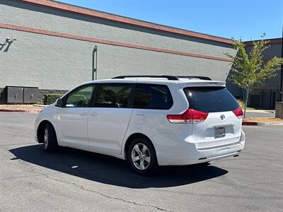 2014 Toyota Sienna LE 8-Passenger   - Photo 29 - Sacramento, CA 95821