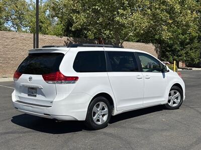 2014 Toyota Sienna LE 8-Passenger   - Photo 6 - Sacramento, CA 95821