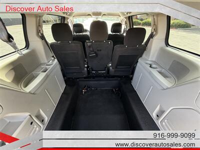 2016 Dodge Grand Caravan American Value Package HANDICAP WHEELCHAIR ACCESSIBLE VAN - Photo 11 - Sacramento, CA 95821