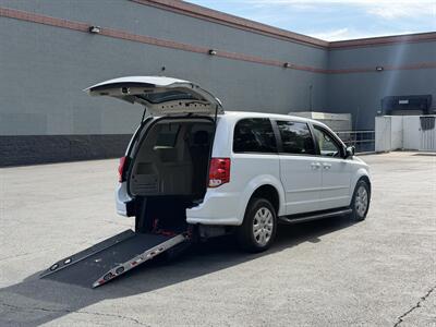 2016 Dodge Grand Caravan American Value Package HANDICAP WHEELCHAIR ACCESSIBLE VAN - Photo 10 - Sacramento, CA 95821