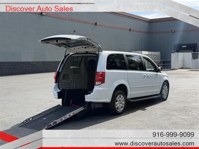 2016 Dodge Grand Caravan American Value Package HANDICAP WHEELCHAIR ACCESSIBLE VAN - Photo 10 - Sacramento, CA 95821