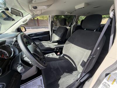 2016 Dodge Grand Caravan American Value Package HANDICAP WHEELCHAIR ACCESSIBLE VAN - Photo 18 - Sacramento, CA 95821