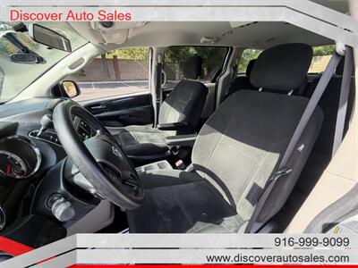 2016 Dodge Grand Caravan American Value Package HANDICAP WHEELCHAIR ACCESSIBLE VAN - Photo 18 - Sacramento, CA 95821