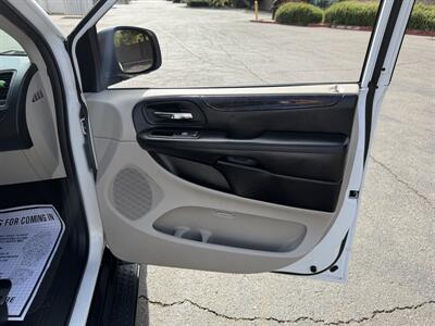 2016 Dodge Grand Caravan American Value Package HANDICAP WHEELCHAIR ACCESSIBLE VAN - Photo 12 - Sacramento, CA 95821