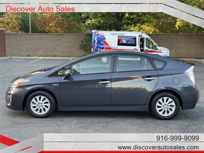 2013 Toyota Prius Plug-in Hybrid   - Photo 2 - Sacramento, CA 95821