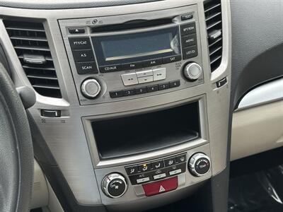 2014 Subaru Outback 2.5i   - Photo 21 - Sacramento, CA 95821
