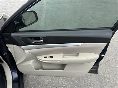 2014 Subaru Outback 2.5i   - Photo 13 - Sacramento, CA 95821