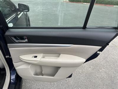 2014 Subaru Outback 2.5i   - Photo 16 - Sacramento, CA 95821