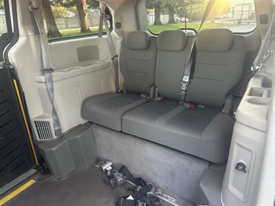 2010 Dodge Grand Caravan SE  HANDICAP WHEELCHAIR ACCESSIBLE VAN - Photo 18 - Sacramento, CA 95821