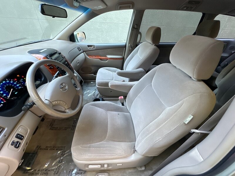 2006 Toyota Sienna XLE photo 36