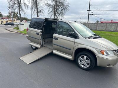 2005 Dodge Grand Caravan Handicap Wheelchair accessible van  