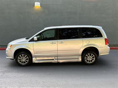 2012 Dodge Grand Caravan R/T  HANDICAP WHEELCHAIR ACCESSIBLE VAN - Photo 4 - Sacramento, CA 95821