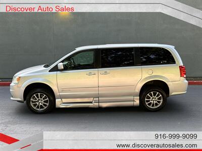 2012 Dodge Grand Caravan R/T  HANDICAP WHEELCHAIR ACCESSIBLE VAN - Photo 4 - Sacramento, CA 95821