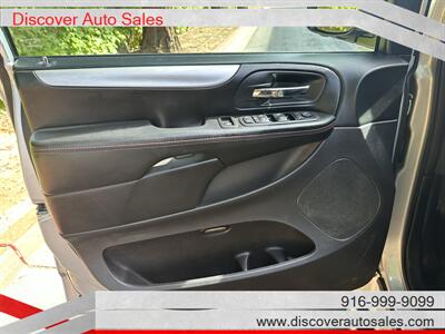 2012 Dodge Grand Caravan R/T  HANDICAP WHEELCHAIR ACCESSIBLE VAN - Photo 16 - Sacramento, CA 95821